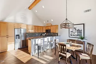 377 S Pine Meadow St, Sisters, OR 97759 - Photo 14