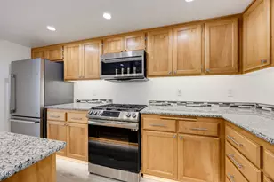2086 Terrel Dr, Medford, OR 97501 - Photo 8