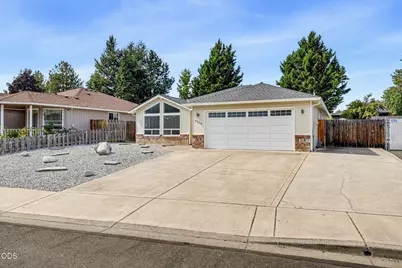 2086 Terrel Drive, Medford, OR 97501 - Photo 32