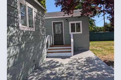 4749 Harlan Drive, Klamath Falls, OR 97603 - Photo 2