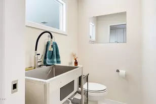 15 N Groveland Ave, Medford, OR 97504 - Photo 48