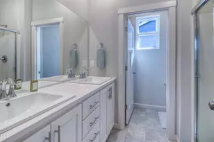 4093 SW Reindeer Ave, Redmond, OR 97756 - Photo 16