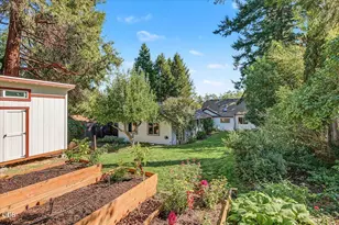 555 Beach St, Ashland, OR 97520 - Photo 4