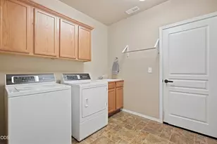 1624 W Williamson Ave, Sisters, OR 97759 - Photo 24