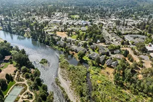 900 SE Mystic Dr, Grants Pass, OR 97527 - Photo 44