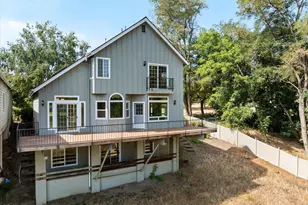900 SE Mystic Dr, Grants Pass, OR 97527 - Photo 36