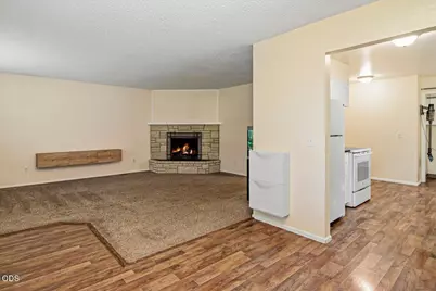 914 SW 15th Street, Redmond, OR 97756 - Photo 8
