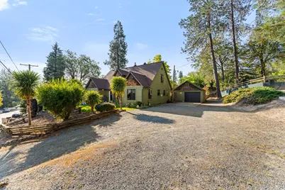 1211 NW B Street, Grants Pass, OR 97526 - Photo 38