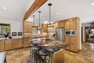 70186 Viburnum Way, Black Butte Ranch, OR 97759 - Photo 10