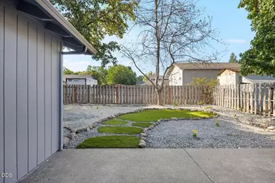 338 Joseph Street, Central Point, OR 97502 - Photo 20