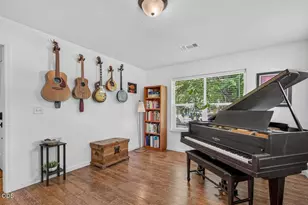 120 Andi Ct, Talent, OR 97540 - Photo 6