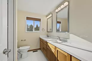 1873 Benson Ave, Klamath Falls, OR 97601 - Photo 32