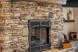 56413 Fireglass Loop, Bend, OR 97707 - Photo 10