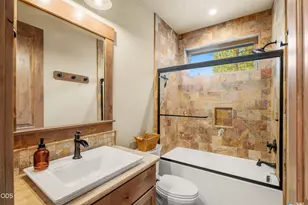 56413 Fireglass Loop, Bend, OR 97707 - Photo 48