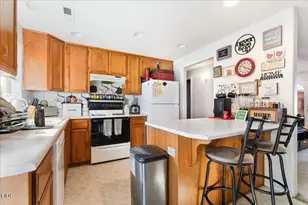 336 Sandi Way, Eagle Point, OR 97524 - Photo 4