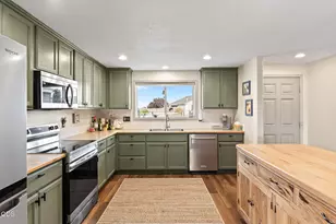 233 Center Ridge Dr, Culver, OR 97734 - Photo 8