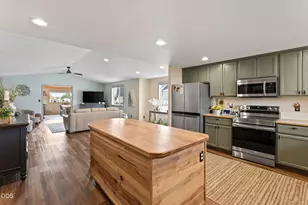 233 Center Ridge Dr, Culver, OR 97734 - Photo 4