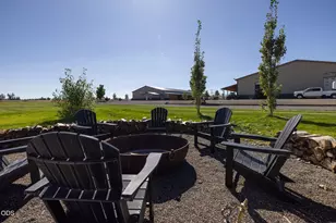 66240 Black Horse Ln, Bend, OR 97703 - Photo 18