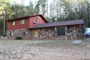 333 Greens Creek Rd, Grants Pass, OR 97527 - Photo 2
