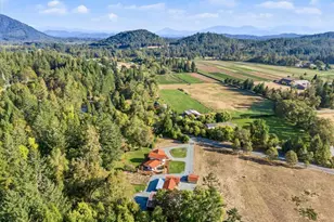 4881 Fish Hatchery Rd, Grants Pass, OR 97527 - Photo 84