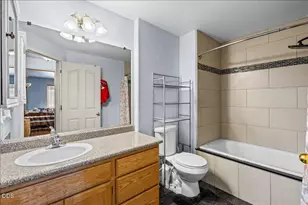 1233 Pheasant Wy, Central Point, OR 97502 - Photo 12
