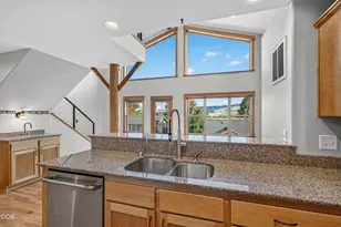 470 Beach St, Ashland, OR 97520 - Photo 8