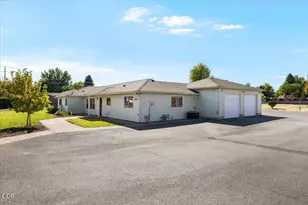 1225 Corona Ave, Medford, OR 97504 - Photo 34