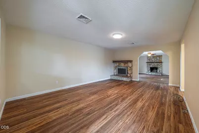 112 Saxbury Drive, Central Point, OR 97502 - Photo 6