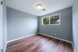 112 Saxbury Dr, Central Point, OR 97502 - Photo 18