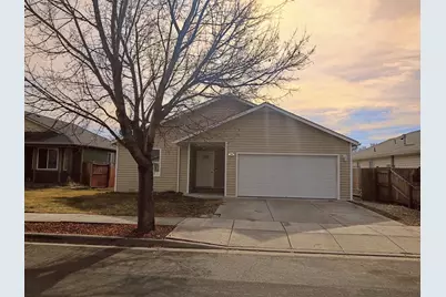 5594 Kellal Lane, Klamath Falls, OR 97603 - Photo 2