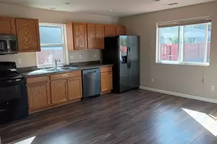 5594 Kellal Ln, Klamath Falls, OR 97603 - Photo 6