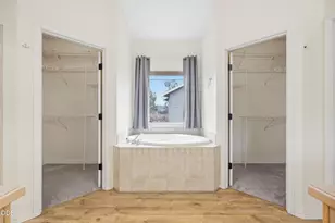 2504 SW 32nd St, Redmond, OR 97756 - Photo 12