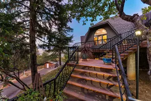 2200 Lupine Dr, Ashland, OR 97520 - Photo 2