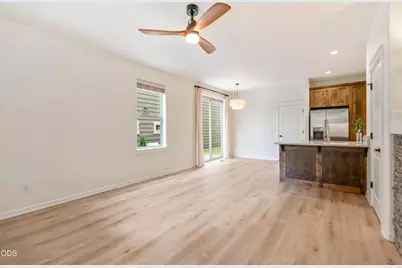 20754 NE Sierra Drive, Bend, OR 97701 - Photo 6