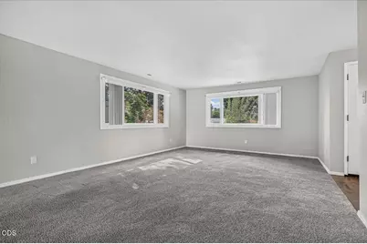611 Edwina Avenue, Central Point, OR 97502 - Photo 6