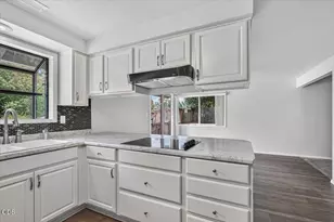 611 Edwina Ave, Central Point, OR 97502 - Photo 14