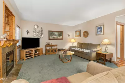 2023 NW 22nd Street, Redmond, OR 97756 - Photo 10