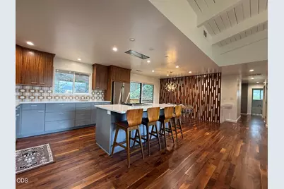 597 Henley Way, Ashland, OR 97520 - Photo 6