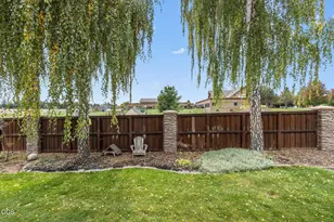 1748 NW Nickernut Pl, Redmond, OR 97756 - Photo 26