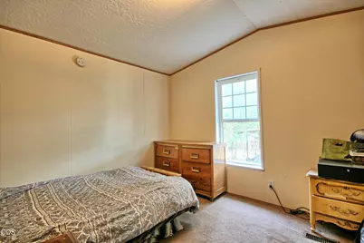 2461 W Evans Creek Road, Rogue River, OR 97537 - Photo 10