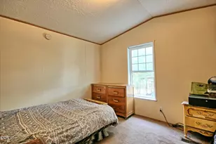 2461 W Evans Creek Rd, Rogue River, OR 97537 - Photo 10