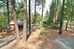 2461 W Evans Creek Rd, Rogue River, OR 97537 - Photo 30