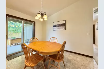 3235 Paramont Street, Klamath Falls, OR 97603 - Photo 8