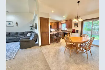 3235 Paramont Street, Klamath Falls, OR 97603 - Photo 6