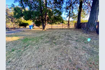 2460 Wolf Lane, Grants Pass, OR 97527 - Photo 12