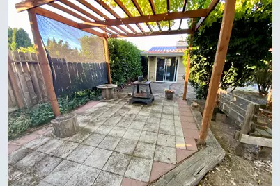 2460 Wolf Lane, Grants Pass, OR 97527 - Photo 4