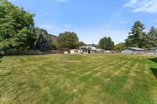 175 W Evans Creek Rd, Rogue River, OR 97537 - Photo 24