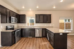 171 Poppy Bay Pl, Talent, OR 97540 - Photo 8