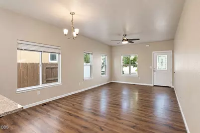 171 Poppy Bay Place, Talent, OR 97540 - Photo 6