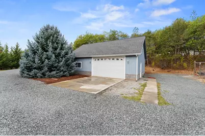 8939 Monument Drive, Grants Pass, OR 97526 - Photo 40